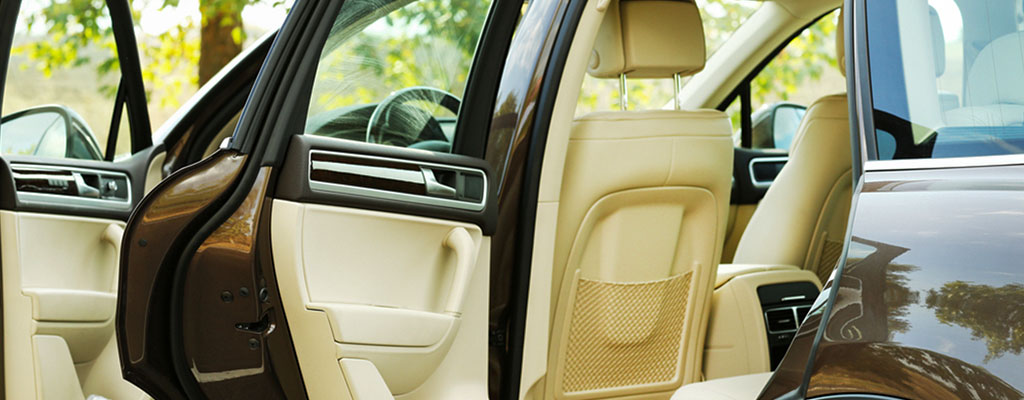 Na fotografiji je razvidno prezračevanje avta, ko nam avtoklima ne deluje.